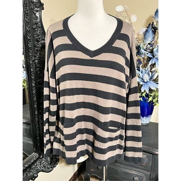 Linda Matthews New York Long Sleeve Striped Tunic Sweater Size M - Picture 1 of 4